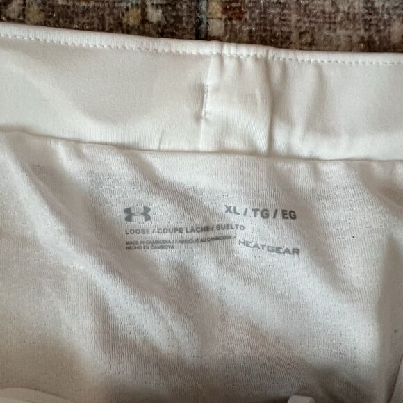 Under Armor Women White Lined Running Shorts Loose Heat Gear Drawstring Size XL - Picture 3 of 5
